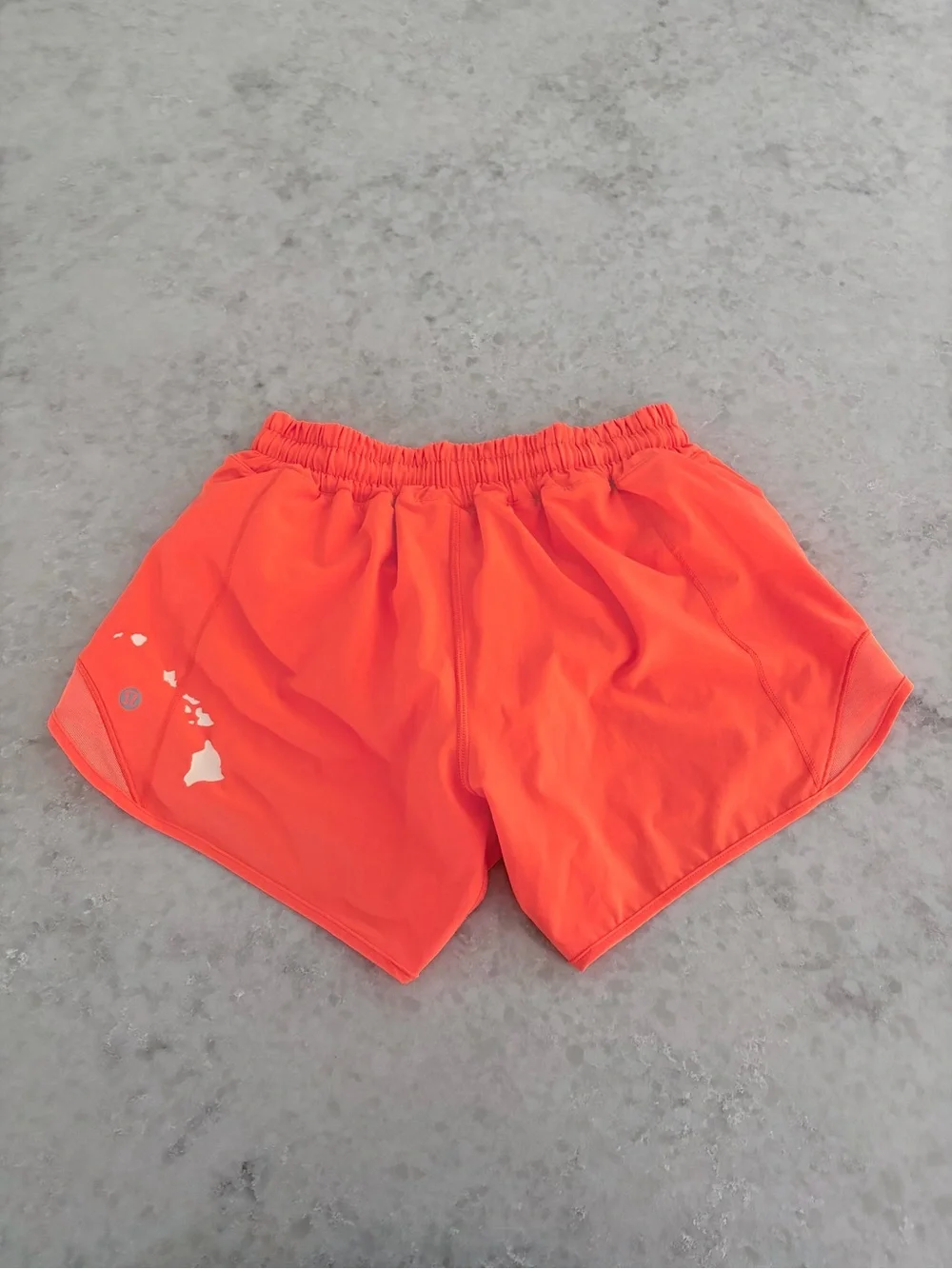 Lululemon Hawaii Hotty Hot Shorts - Highlight Orange / Size 4